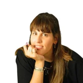 MARÍA SIERRA